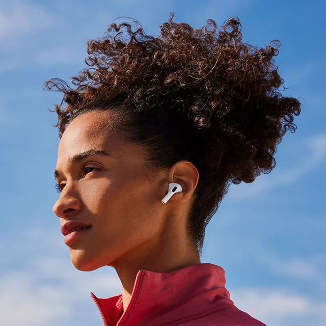 هدفون بلوتوثی اپل مدل AirPods 4 فاقد قابلیت نویز کنسلینگ، درگاه شارژ USB Type-C، شارژ بی س 102796081